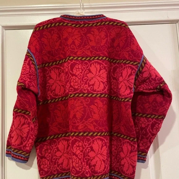 Oleana Red Floral Patterned Women's 100% Pure New Wool Nordic Sweater, M L - Picture 2 of 7